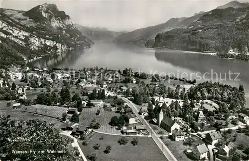 AK / Ansichtskarte Weesen__Walensee_SG Teilansicht m. See Berg Panorama 