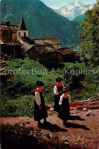 AK / Ansichtskarte Arolla_VS Costumes dHerens Pigne d Arolla Arolla_VS
