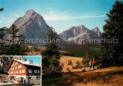 AK / Ansichtskarte Mythen_SZ Gr und Kl Mythen mit Berggasthaus Holzegg Mythen_SZ