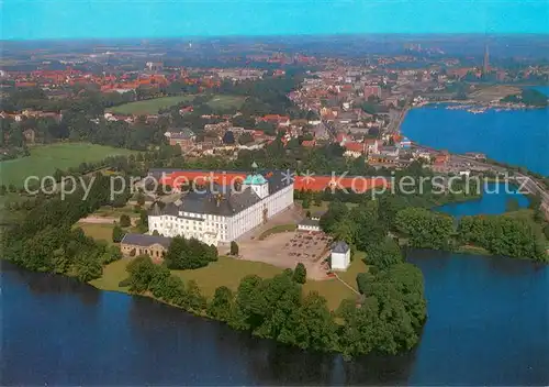 AK / Ansichtskarte Schleswig_Schlei Schloss Gottorp Schleswig Holsteinisches Landesmuseum Fliegeraufnahme Schleswig_Schlei