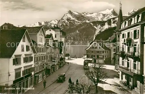 AK / Ansichtskarte Brunnen_SZ mit Urirotstock Brunnen_SZ