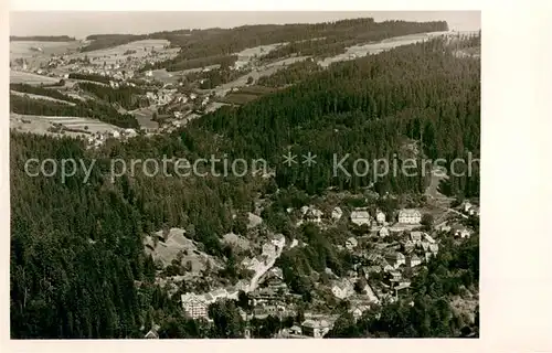 AK / Ansichtskarte Triberg Fliegeraufnahme mit Blick nach Schonach Triberg