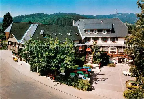 AK / Ansichtskarte Hinterzarten Hotel Linde im Schwarzwald Hinterzarten