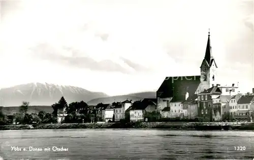 AK / Ansichtskarte Ybbs_Donau mit Kirche und oetscher Ybbs_Donau