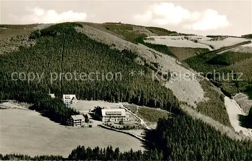 AK / Ansichtskarte Schmallenberg Fliegeraufnahme Berghotel Hoher Knochen Schmallenberg