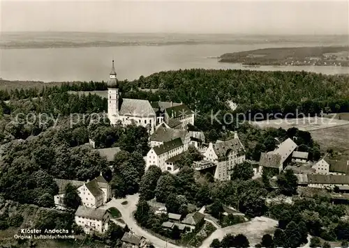 AK / Ansichtskarte Andechs Kloster Andechs am Ammersee Fliegeraufnahme Andechs