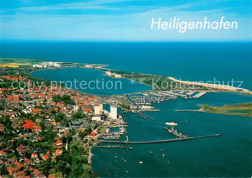 AK / Ansichtskarte Heiligenhafen_Ostseebad Fliegeraufnahme Heiligenhafen_Ostseebad