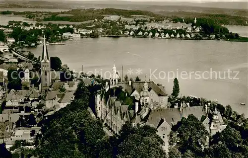 AK / Ansichtskarte Ploen_See Schloss Ploener See Seenlandschaft Holsteinische Schweiz Ploen_See
