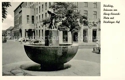 AK / Ansichtskarte Duisburg__Ruhr Brunnen am Koenig Heinrich Platz mit Duisburger Hof 