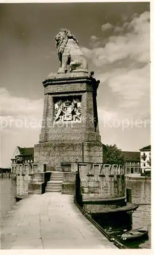 AK / Ansichtskarte Lindau_Bodensee Hafeneinfahrt mit Loewenstatue Lindau Bodensee