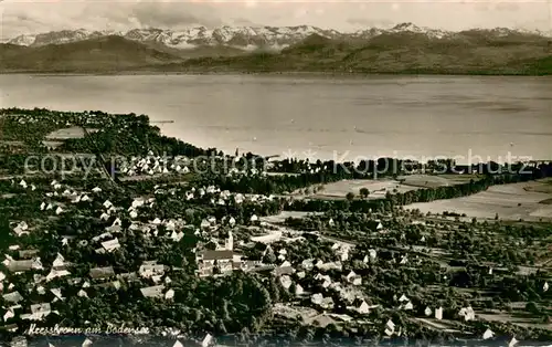 AK / Ansichtskarte Kressbronn_Bodensee Fliegeraufnahme Gesamtansicht m. See u. Apen Panorama Kressbronn Bodensee