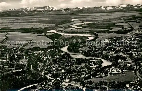 AK / Ansichtskarte Landsberg_Lech Fliegeraufnahme mit Wetterstein Zugspitze und Tiroler Berge Landsberg_Lech