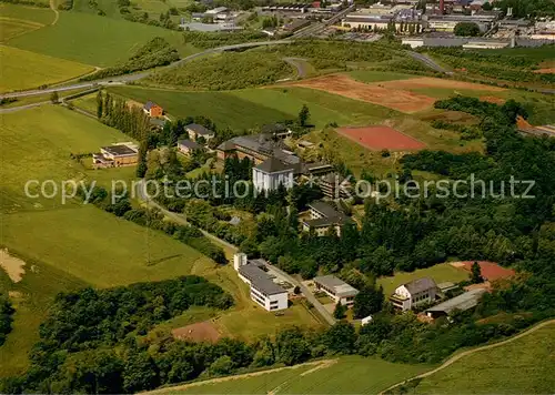 AK / Ansichtskarte Mayen Fliegeraufnahme Kinder  u. Jugendheim Bernardshof Mayen