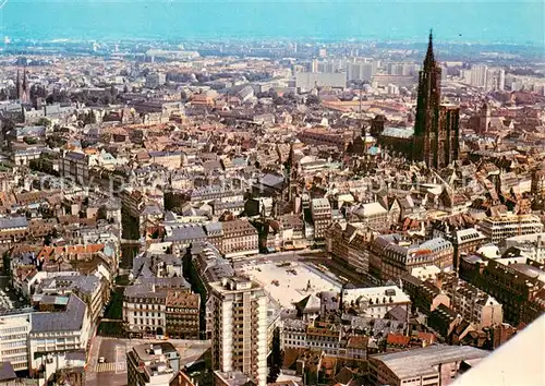 AK / Ansichtskarte Strasbourg_Alsace Fliegeraufnahme La Cathedrale Strasbourg Alsace