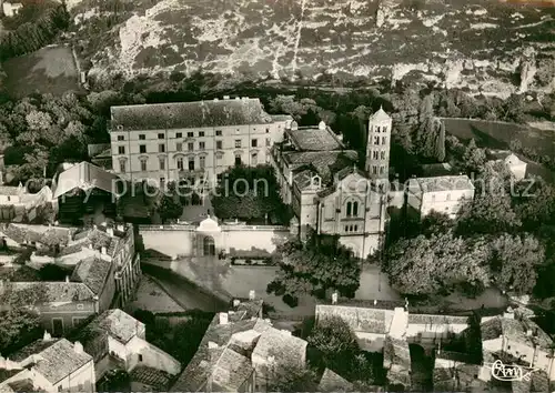 AK / Ansichtskarte Uzes_30 Vue aerienne La Cathedrale et tour Fenestrelle 