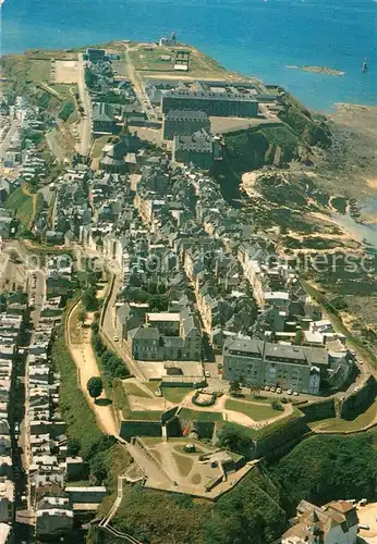 AK / Ansichtskarte Granville_50_Manche Fliegeraufnahme La Haute Ville el les Casernes sur le Pointe du Roc 