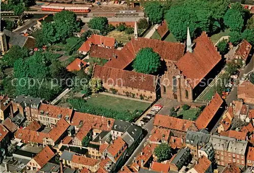 AK / Ansichtskarte Helsingor_DK Karmeliterklosteret og Sct Mariae Kirke Fliegeraufnahme 