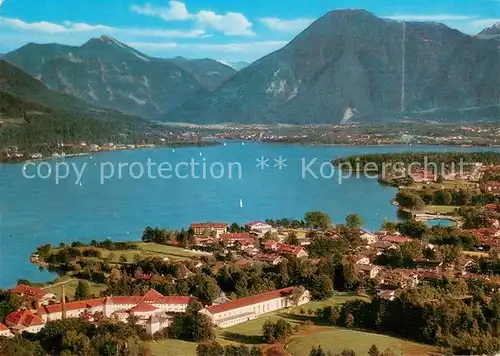 AK / Ansichtskarte Bad_Wiessee_Tegernsee mit Wallberg und Bodenschneid Fliegeraufnahme Bad_Wiessee_Tegernsee