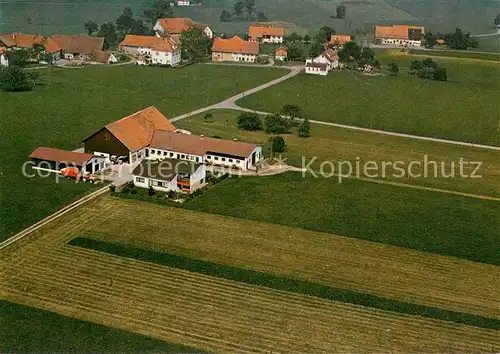 AK / Ansichtskarte Leutkirch Fliegeraufnahme Ferien auf dem Bauernhof Leutkirch