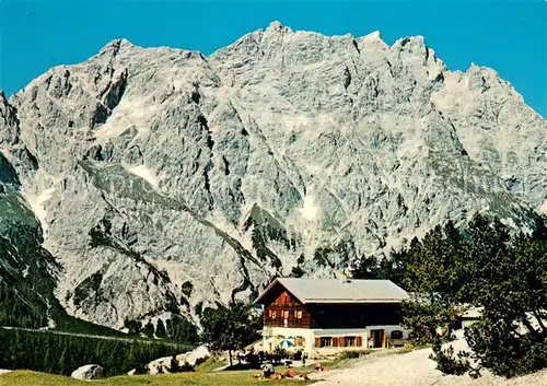 AK / Ansichtskarte Wimbachgriesshuette_1327m_Hochkalter Huette m. Hochkalter 