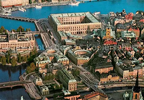 AK / Ansichtskarte Stockholm Slott Fliegeraufnahme Stockholm
