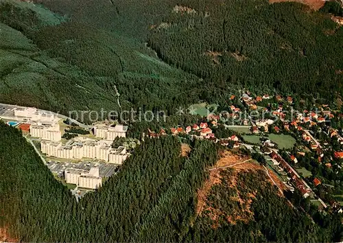 AK / Ansichtskarte Hahnenklee Bockswiese_Harz Blick auf Ferienpark und Hahnenklee Hahnenklee Bockswiese
