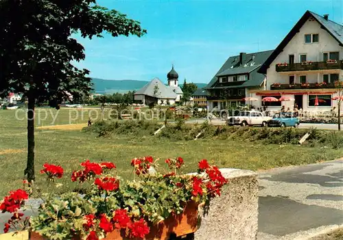 AK / Ansichtskarte Hinterzarten Panorama mit Pfarrkirche Maria in der Zarten Hinterzarten
