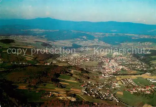 AK / Ansichtskarte Grafenau_Niederbayern Fliegeraufnahme mit Blick auf Nationalpark Bayer Wald Grafenau Niederbayern