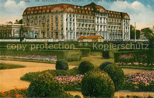 AK / Ansichtskarte Deauville sur Mer Plage Fleurie Les Jardins Le Royal Hotel 