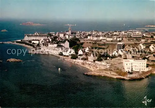 AK / Ansichtskarte Roscoff La plage et lInstitut Marin de Rockroum Vue aerienne Roscoff