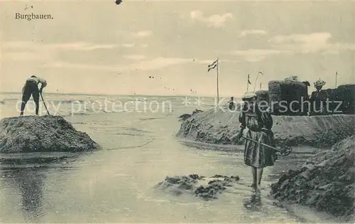 AK / Ansichtskarte Heringsdorf_Ostseebad_Usedom Burgbauen Heringsdorf_Ostseebad