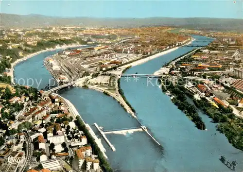 AK / Ansichtskarte Lyon_France Confluent du Rhone et de la Saone vue aerienne Lyon France