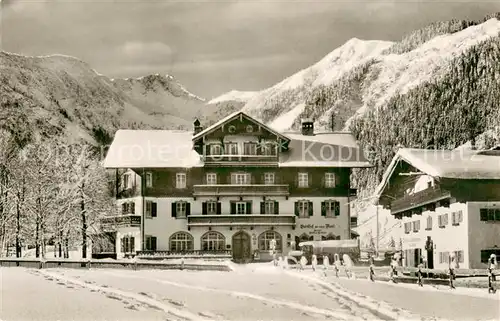 AK / Ansichtskarte Geitau Gasthaus zur roten Wand m. Aiplspitze Winter Schnee Geitau