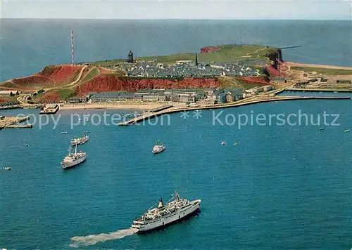 AK / Ansichtskarte Helgoland Schiffe auf Reede und Insel Fliegeraufnahme Helgoland