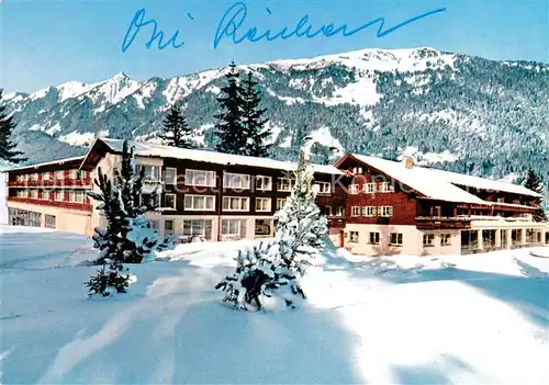 AK / Ansichtskarte Sonthofen_Oberallgaeu Kur  und Sporthotel Allgaeuer Berghof Winterlandschaft Allgaeuer Alpen Sonthofen Oberallgaeu