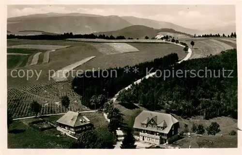 AK / Ansichtskarte Furtwangen Hoehen Kurhotel Goldener Rabe Fliegeraufnahme Furtwangen