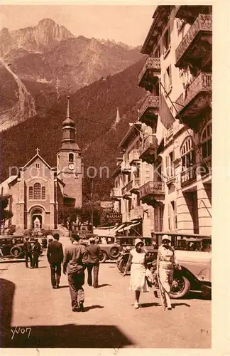 AK / Ansichtskarte Chamonix La Place de lHotel de Ville et l Eglise Chamonix