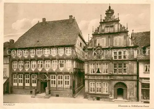 AK / Ansichtskarte Hameln_Weser Museum und Stiftsherrenhaus Hameln Weser
