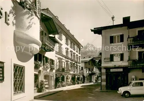 AK / Ansichtskarte Lofer Ortszentrum Hotel Blick zum Reifhorn Lofer