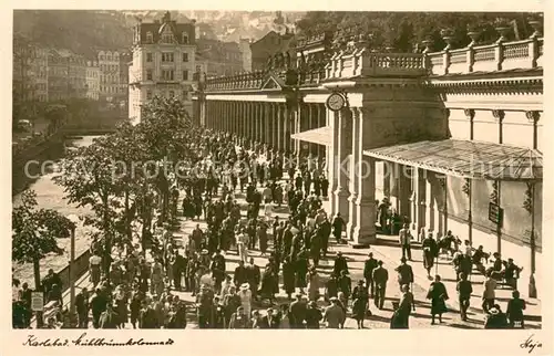 AK / Ansichtskarte Karlsbad_Eger_Karlovy_Vary Stadtleben Fussgaenger 