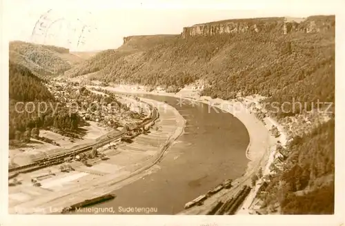 AK / Ansichtskarte Tetschen Bodenbach_Boehmen_Decin_CZ Mittelgrund Sudetengau Fluss Tal 
