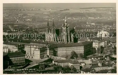 AK / Ansichtskarte Prag__Prahy_Prague Fliegeraufnahme Hradschin 