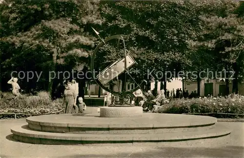 AK / Ansichtskarte Bernburg_Saale Sonnenuhr a. d. Marx Engels Platz Bernburg_Saale