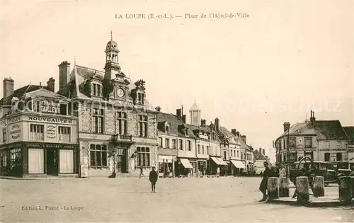AK / Ansichtskarte La_Loupe_28 Place de l Hotel de Ville 