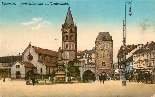 AK / Ansichtskarte Eisenach Nikolaitor m. Lutherdenkmal m. Kutschen u. Strassenbahn 