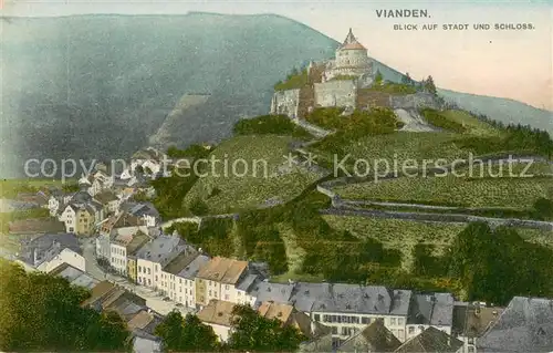 AK / Ansichtskarte Vianden_Luxembourg Blick auf Stadt und Schloss 