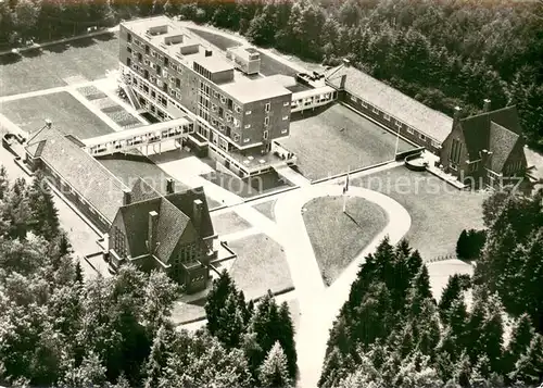 AK / Ansichtskarte Beekbergen Troelstra Ooord Fliegeraufnahme Beekbergen