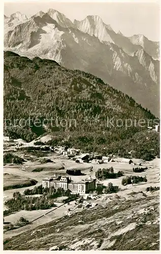 AK / Ansichtskarte Maloja_GR Totalansicht m. Piz Badile Maloja_GR