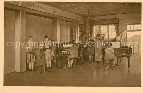AK / Ansichtskarte Noerdlingen Haushaltungs und Handarbeitsschule Ev Maedchenpensionat Musikzimmer Noerdlingen