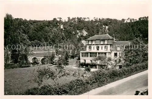 AK / Ansichtskarte Saint Leonard des Bois Le Touring Hotel sa prairie au bord de la Sarthe son vievier a truiles Saint Leonard des Bois